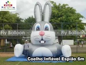 coelho inflável espião