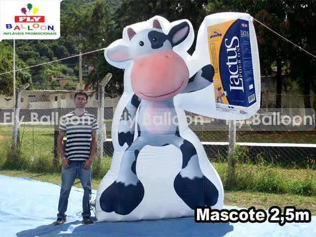 mascote inflável promocional lactus