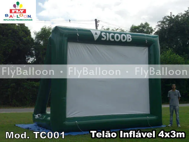 Tela de cinema inflável Sicoob