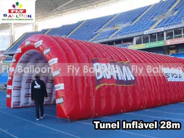 túnel inflável promocional brahma stadium rio