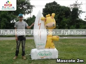 mascote inflável promocional vita suco