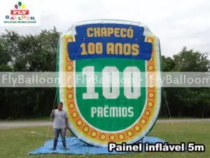 painel inflavel promocional chapeco 100 anos
