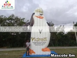 mascote inflavel promocional vidracaria vidrelli em Anapolis - GO