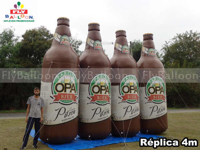 réplicas infláveis promocionais garrafas cerveja parque opa bier joinville
