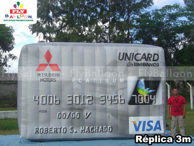 réplica inflável gigante cartão credito unicard mitsubishi motors