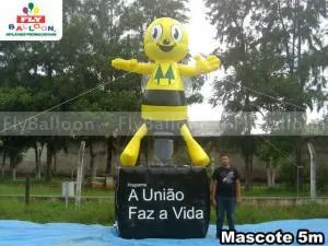 mascote inflável promocional sicredi programa a união faz a vida