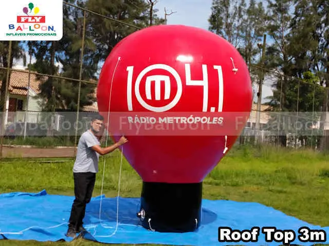 balão inflável promocional radio metrópoles