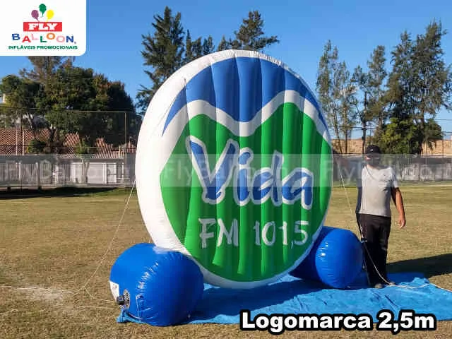 logomarca inflável promocional rádio vida fm