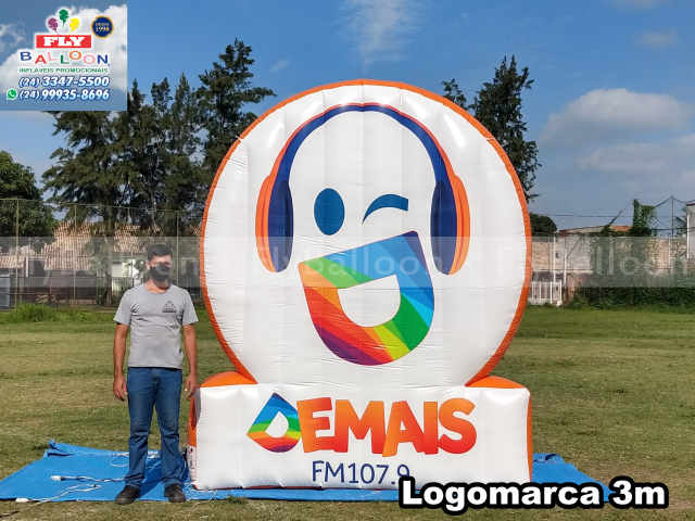 logomarca inflável gigante personalizada rádio demais fm