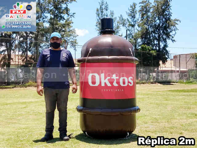 inflável gigante personalizado chopp oktos cervejaria