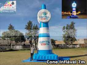 cone gigante inflável promocional rádio capital fm