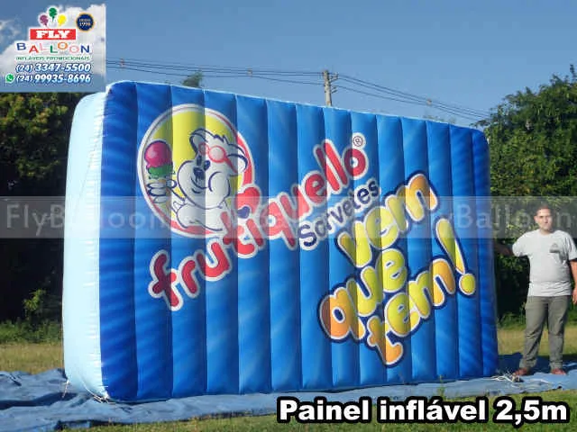 painel inflável promocional frutiquello sorvetes