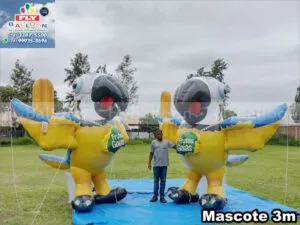 mascotes infláveis promocionais arara frutos de goiás