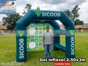 Chute no Gol Inflável Promocional Personalizado — Fly Balloon Infláveis