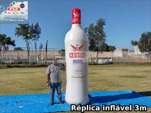 replica gigante inflável promocional vodka askov